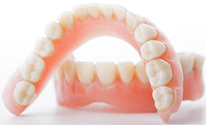 Phoenix family dentist |dentures, missing teeth, repair | Dr. Jakobsen